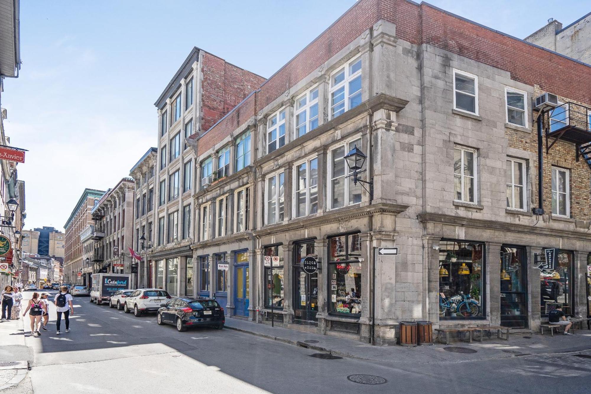 Sonder La Galerie Hotel Montreal Exterior photo